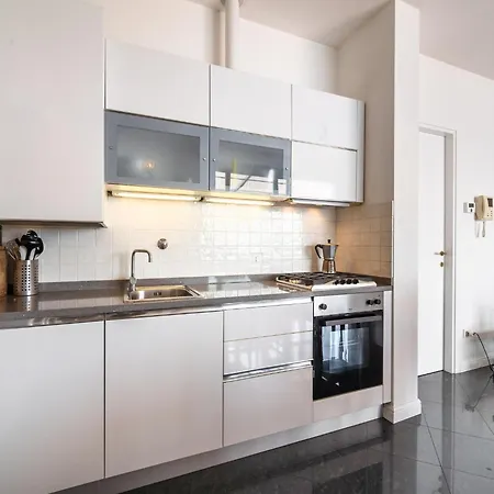 Apartment In Oggebbio With Lake Maggiore Views, Cleaning Included Appartamento *