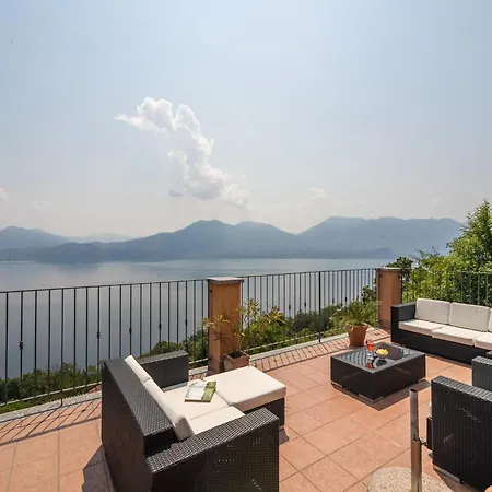 In With Maggiore Views, Cleaning Included *