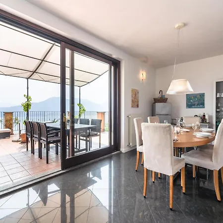 Apartment In Oggebbio With Lake Maggiore Views, Cleaning Included Appartamento *