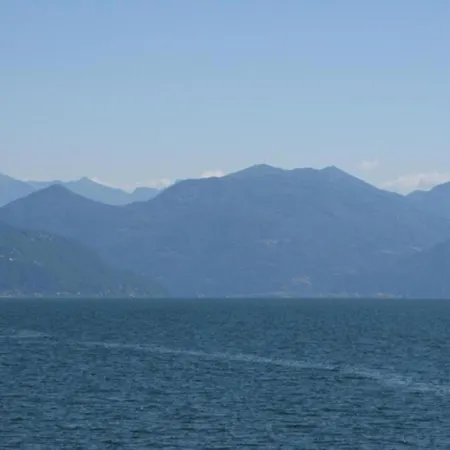 公寓 Apartment In Oggebbio With Lake Maggiore Views, Cleaning Included 奥杰比奥