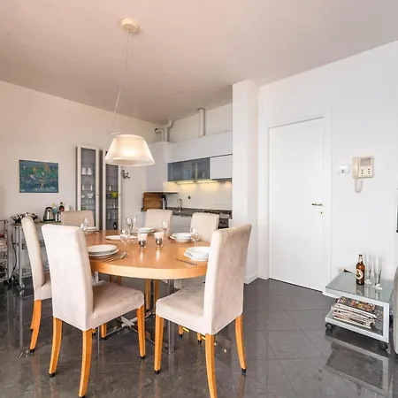 Apartment In Oggebbio With Lake Maggiore Views, Cleaning Included Appartamento Oggebbio