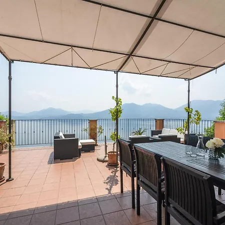 In With Maggiore Views, Cleaning Included *