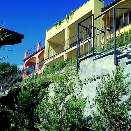 Apartment In Oggebbio With Lake Maggiore Views, Cleaning Included Appartamento *